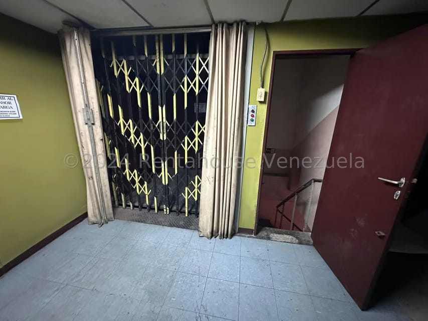 Comercial (Galpon - Deposito) en Venta en Parroquia Altagracia, Distrito Metropolitano - 20