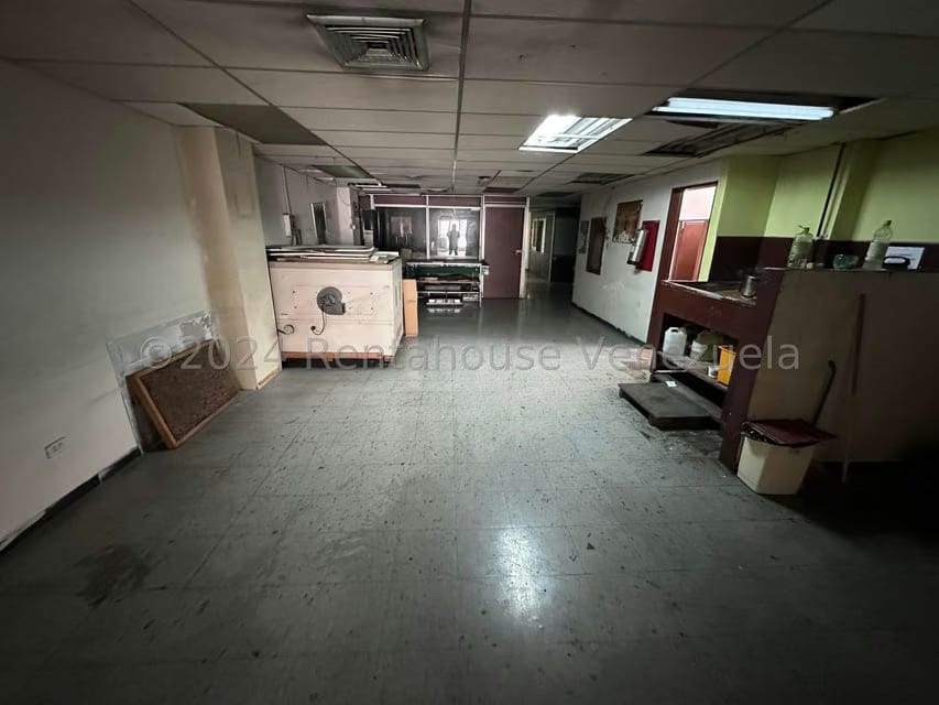Comercial (Galpon - Deposito) en Venta en Parroquia Altagracia, Distrito Metropolitano - 3