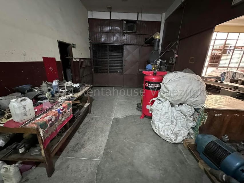 Comercial (Galpon - Deposito) en Venta en Parroquia Altagracia, Distrito Metropolitano - 24