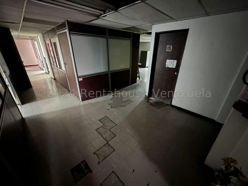 Comercial (Galpon - Deposito) en Venta en Parroquia Altagracia, Distrito Metropolitano - 5