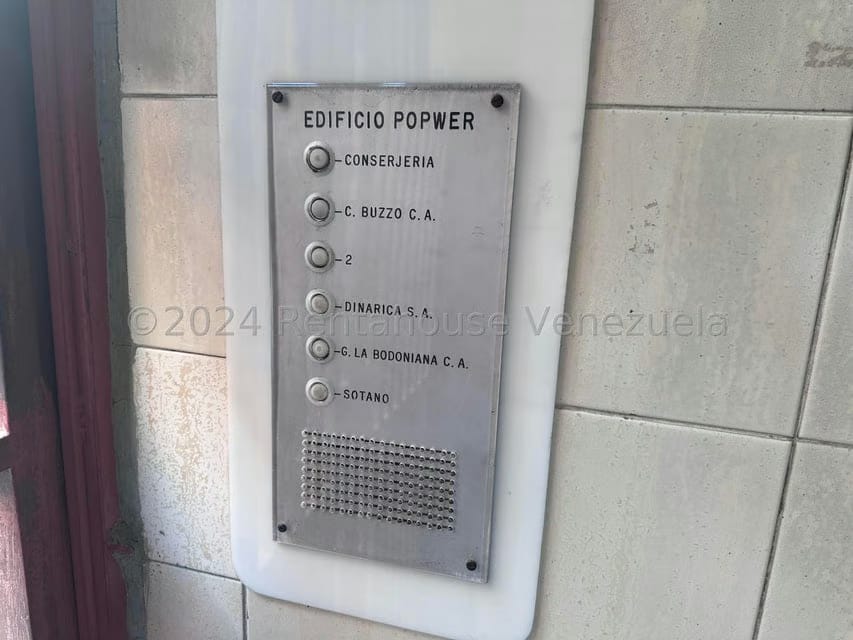 Comercial (Galpon - Deposito) en Venta en Parroquia Altagracia, Distrito Metropolitano - 41