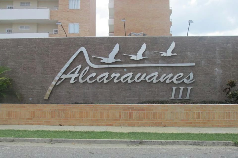 Apartamento (1 Nivel) en Venta en Agua Sal, Miranda - 2