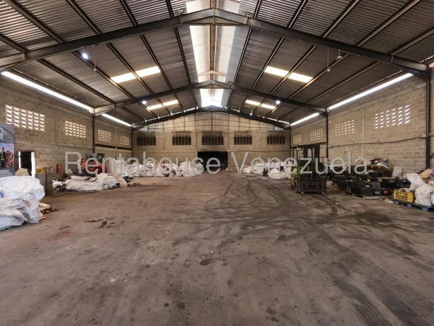 Comercial (Galpon - Deposito) en Alquiler en Zona Industrial 2, Lara - 15