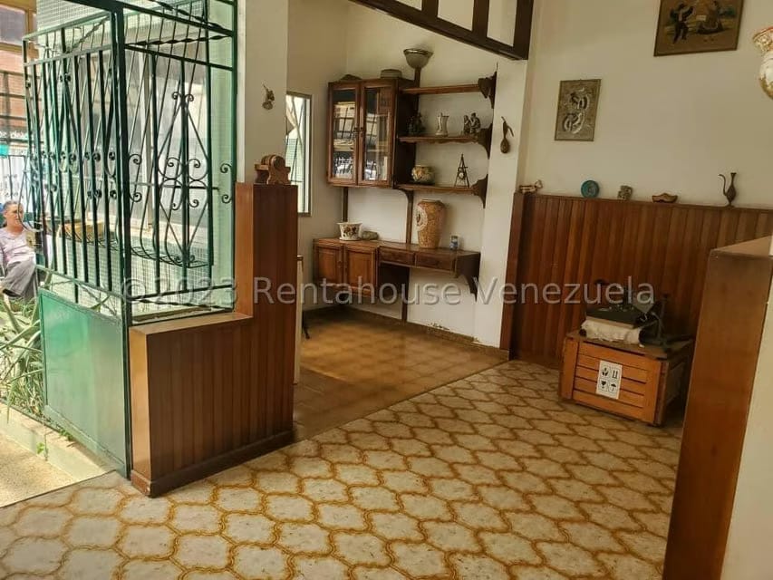 Casa (Multipes Niveles) en Venta en Los Chorros, Distrito Metropolitano - 11