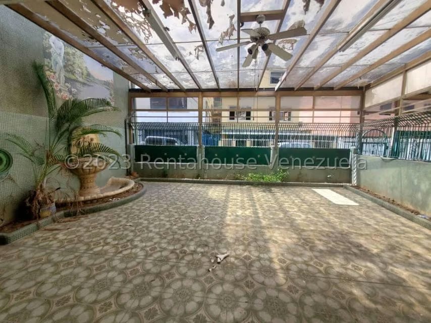 Casa (Multipes Niveles) en Venta en Los Chorros, Distrito Metropolitano - 26