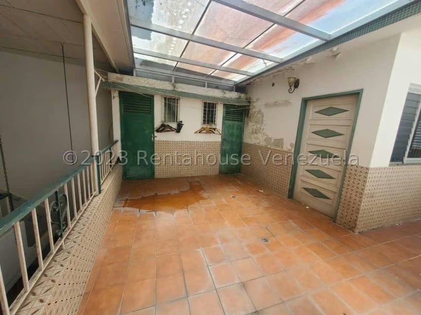 Casa (Multipes Niveles) en Venta en Los Chorros, Distrito Metropolitano - 33