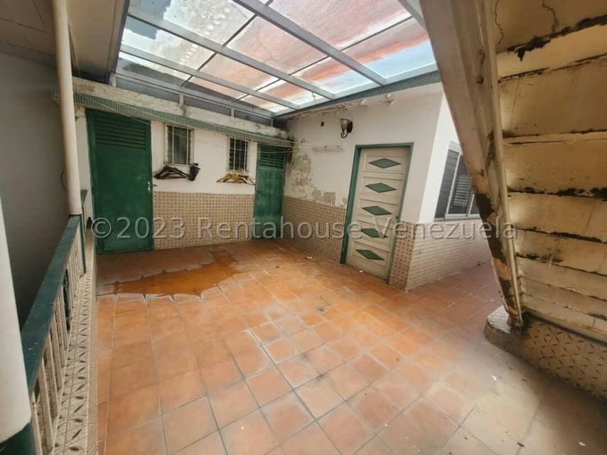 Casa (Multipes Niveles) en Venta en Los Chorros, Distrito Metropolitano - 35
