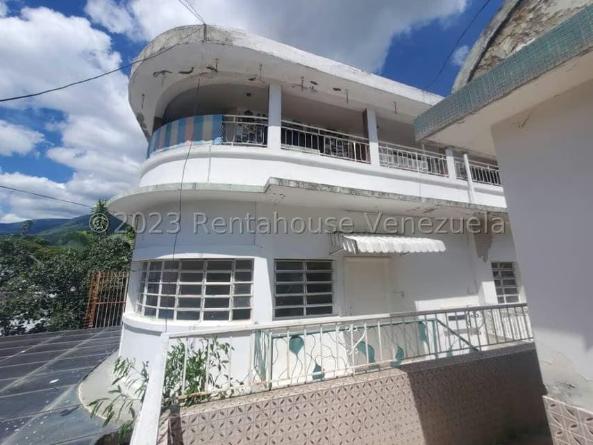 Casa (Multipes Niveles) en Venta en Los Chorros, Distrito Metropolitano - 39