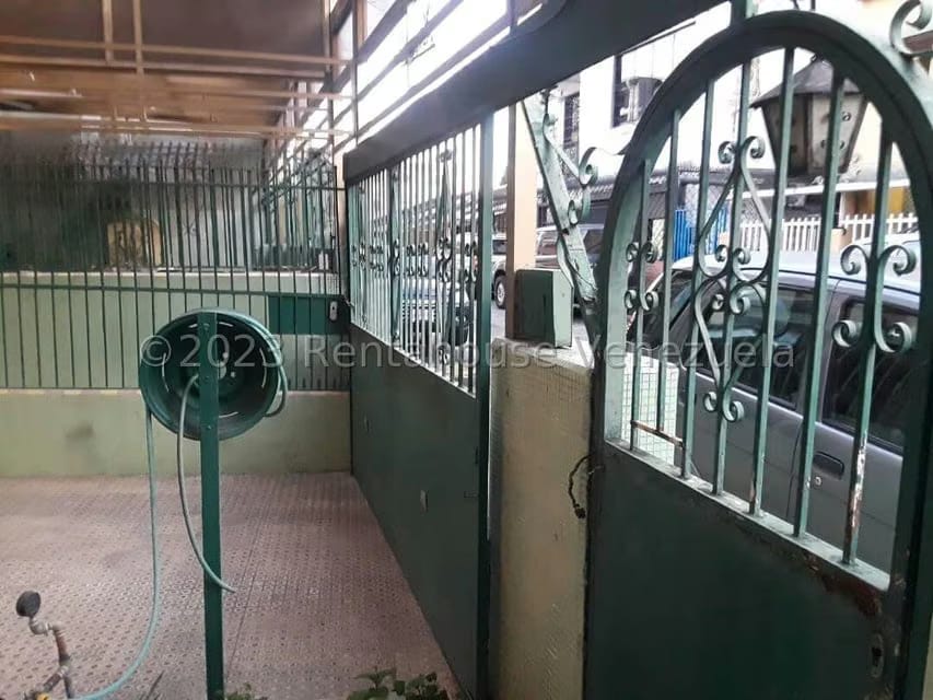 Casa (Multipes Niveles) en Venta en Los Chorros, Distrito Metropolitano - 7