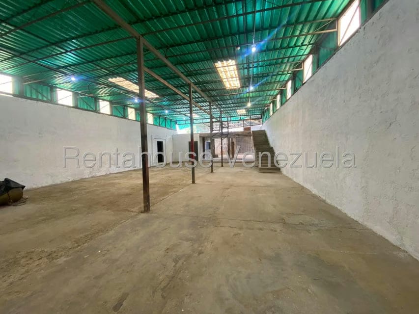 Terreno (Comercial) en Venta en Los Robles, Nueva Esparta - 2