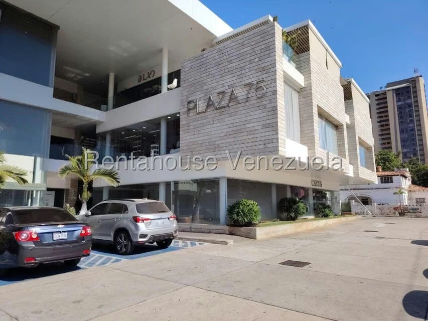 Comercial (Local Comercial) en Venta en La Lago, Zulia - 2