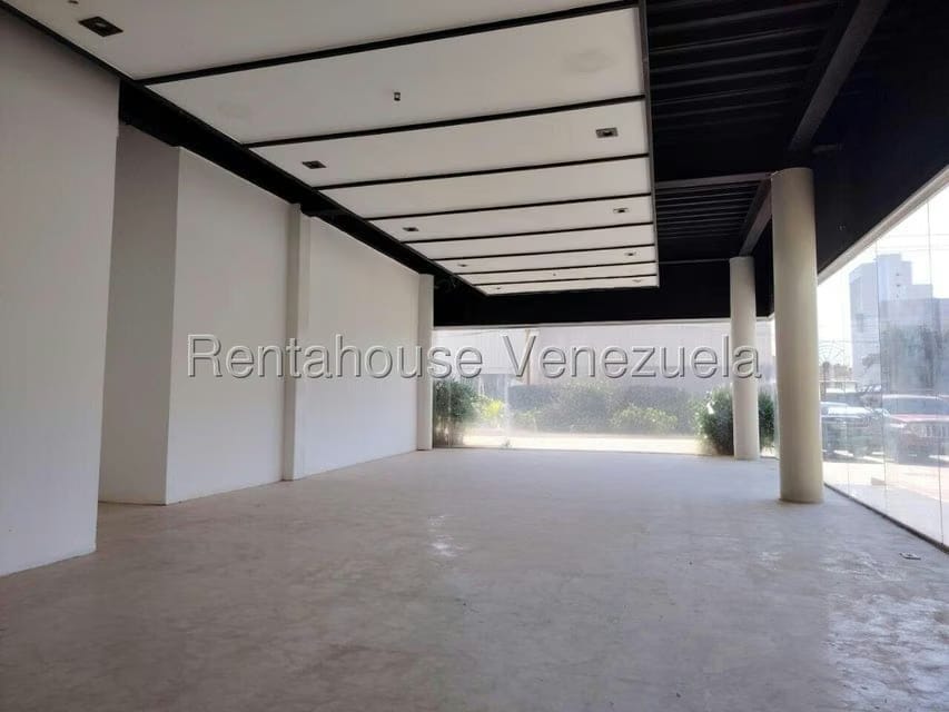 Comercial (Local Comercial) en Venta en La Lago, Zulia - 6