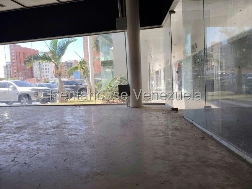 Comercial (Local Comercial) en Venta en La Lago, Zulia - 10