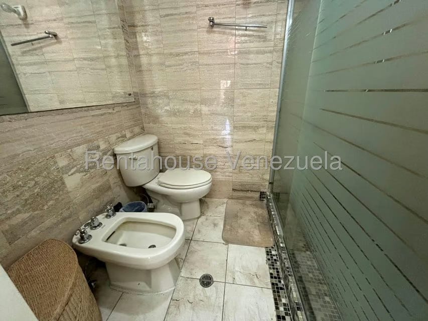 Apartamento (Duplex) en Venta en Los Naranjos del Cafetal, Distrito Metropolitano - 15