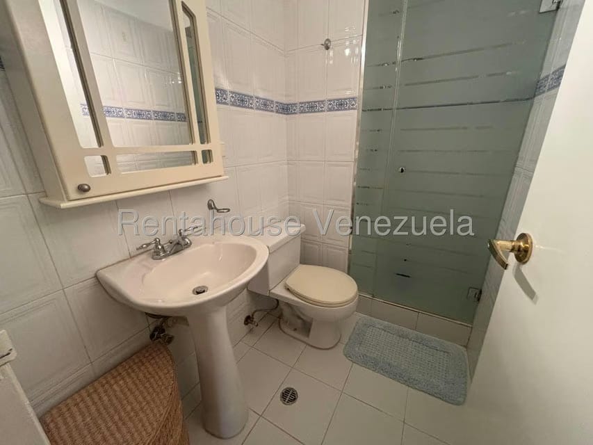 Apartamento (Duplex) en Venta en Los Naranjos del Cafetal, Distrito Metropolitano - 25