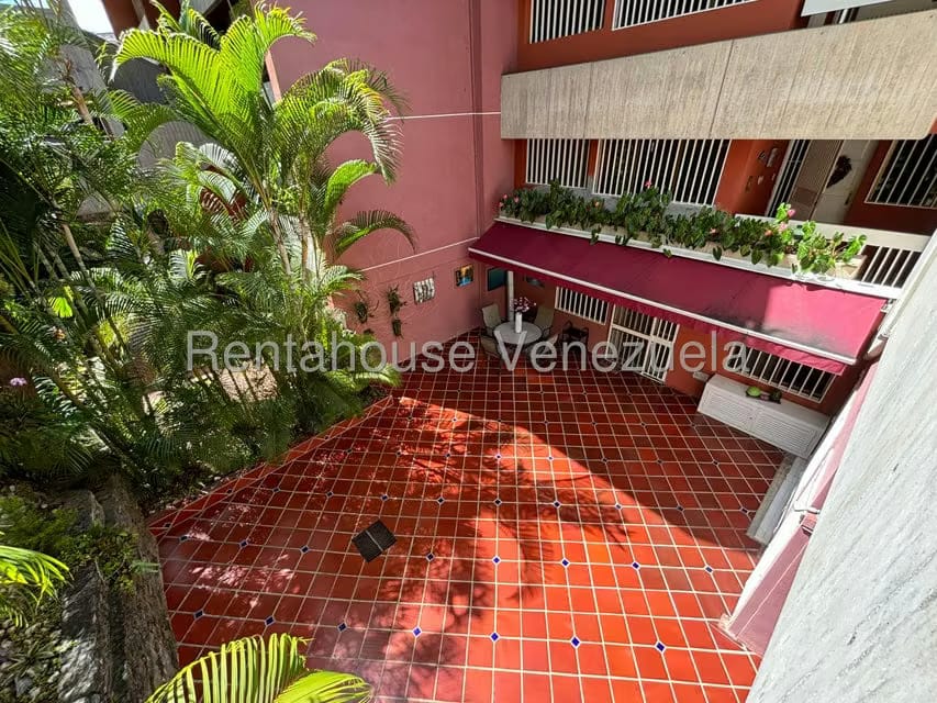 Apartamento (Duplex) en Venta en Los Naranjos del Cafetal, Distrito Metropolitano - 26