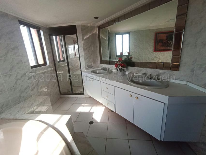 Apartamento (Penthouse) en Venta en Creole, Zulia - 39