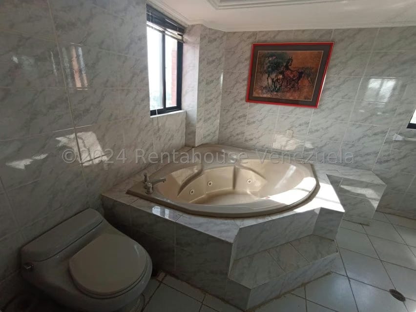 Apartamento (Penthouse) en Venta en Creole, Zulia - 40