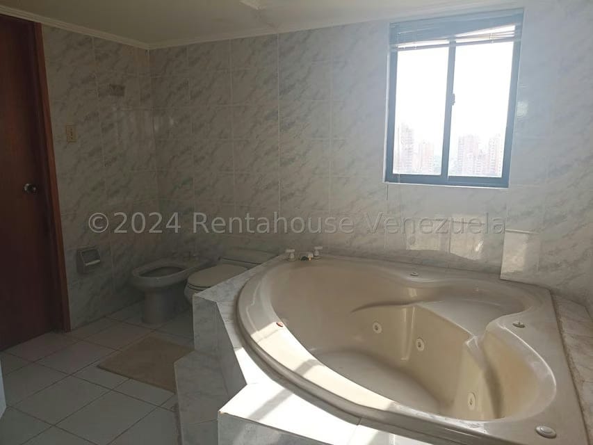 Apartamento (Penthouse) en Venta en Creole, Zulia - 41