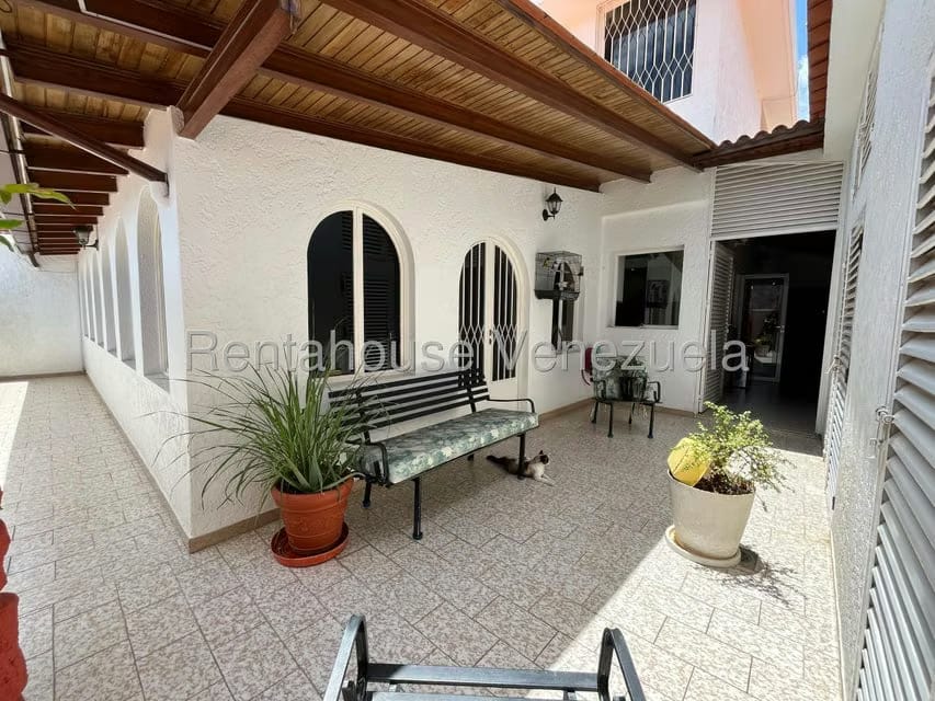 Casa (Duplex) en Venta en Colinas de Vista Alegre, Distrito Metropolitano - 24