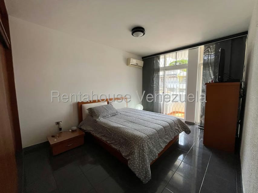 Casa (Duplex) en Venta en Colinas de Vista Alegre, Distrito Metropolitano - 40