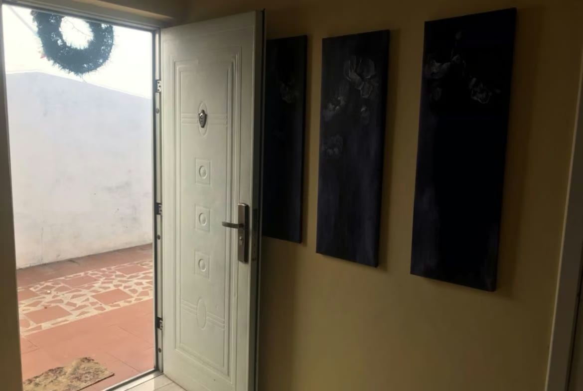 Casa en la Segunda Etapa de La Victoria - 3