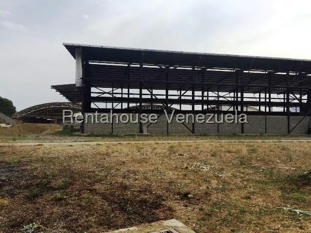 Comercial (Galpon - Deposito) en Venta en Rio Tuy, Miranda - 5