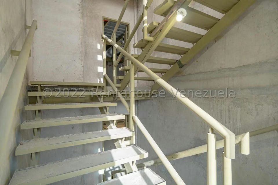 Comercial (Local Comercial) en Venta en La Florida, Distrito Metropolitano - 19