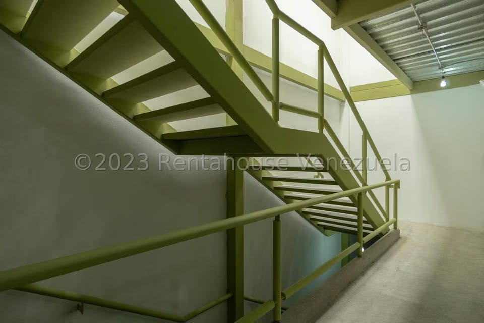 Comercial (Local Comercial) en Venta en La Florida, Distrito Metropolitano - 26