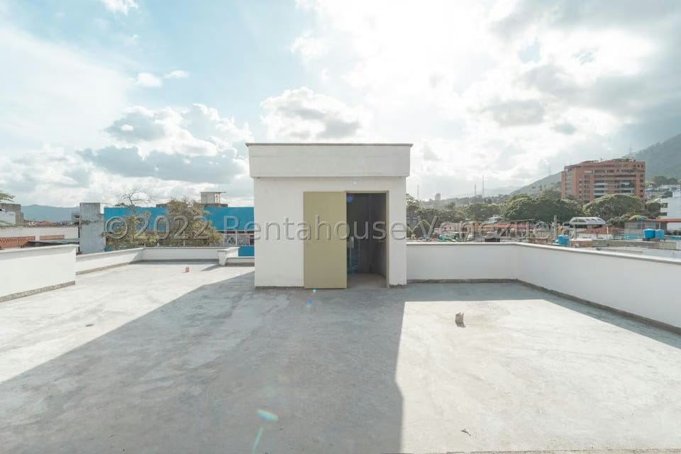 Comercial (Local Comercial) en Venta en La Florida, Distrito Metropolitano - 4