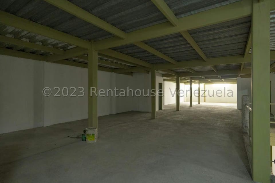 Comercial (Local Comercial) en Venta en La Florida, Distrito Metropolitano - 34