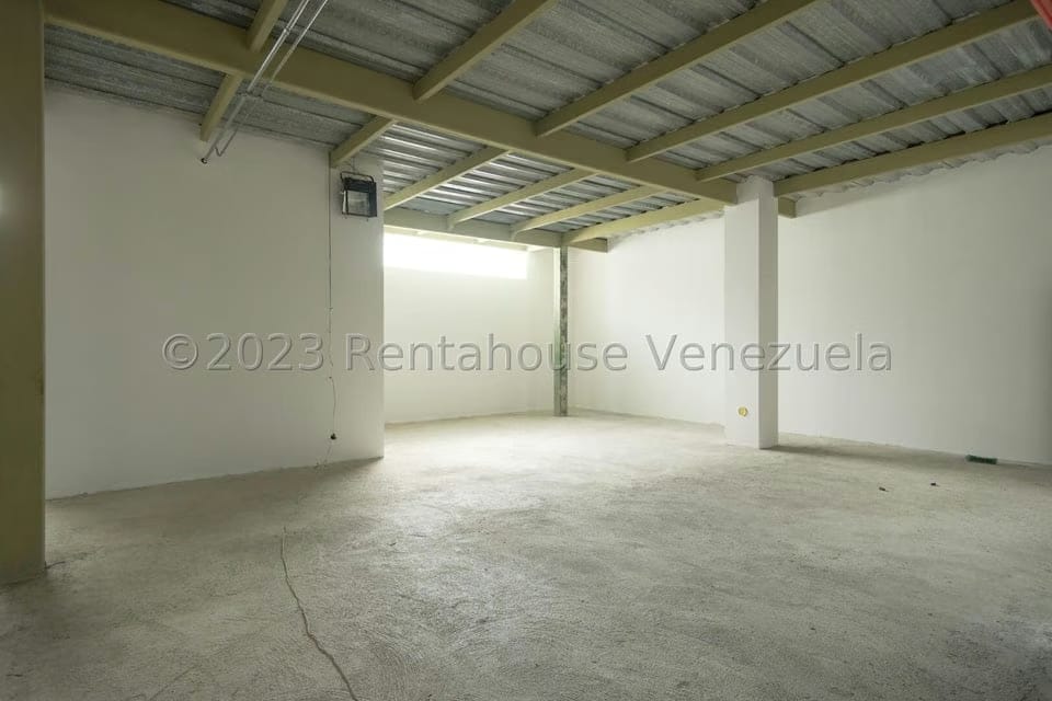 Comercial (Local Comercial) en Venta en La Florida, Distrito Metropolitano - 38