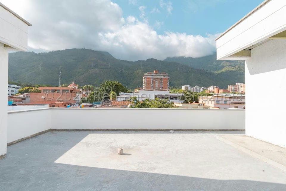 Comercial (Local Comercial) en Venta en La Florida, Distrito Metropolitano - 6