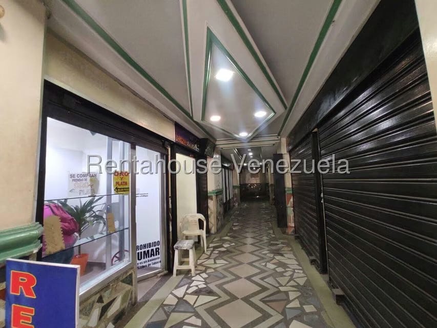 Comercial (Local Comercial) en Venta en El Centro, Aragua - 11