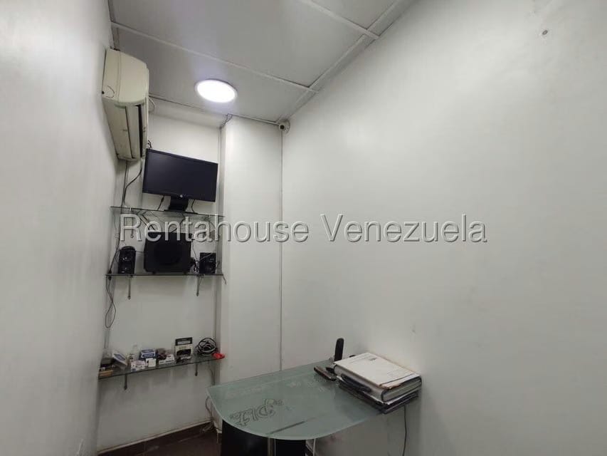 Comercial (Local Comercial) en Venta en El Centro, Aragua - 8