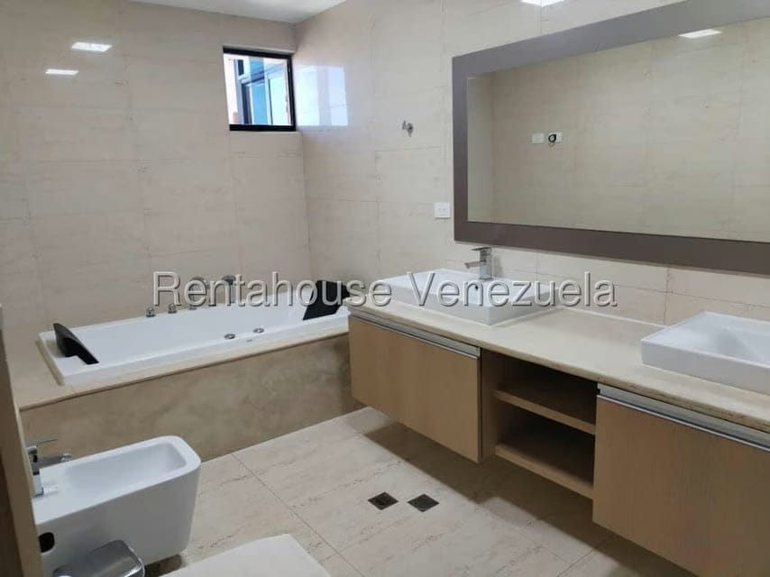 Apartamento (1 Nivel) en Venta en La Trigaleña, Carabobo - 25