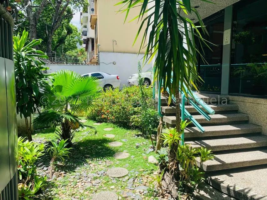 Apartamento (1 Nivel) en Alquiler en La Campiña, Distrito Metropolitano - 2