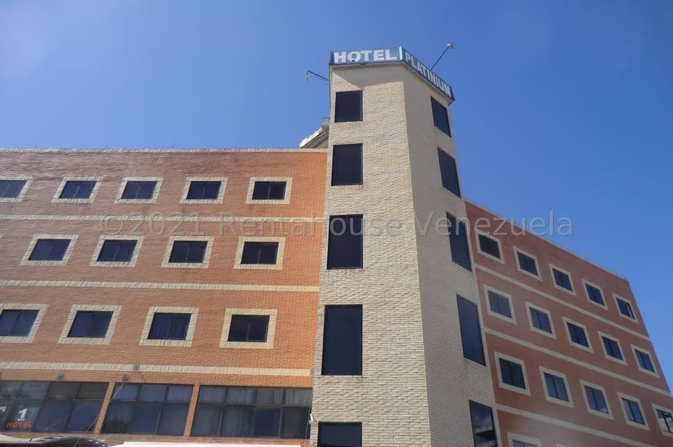 Comercial (Edificio) en Venta en Guatire, Miranda - 25