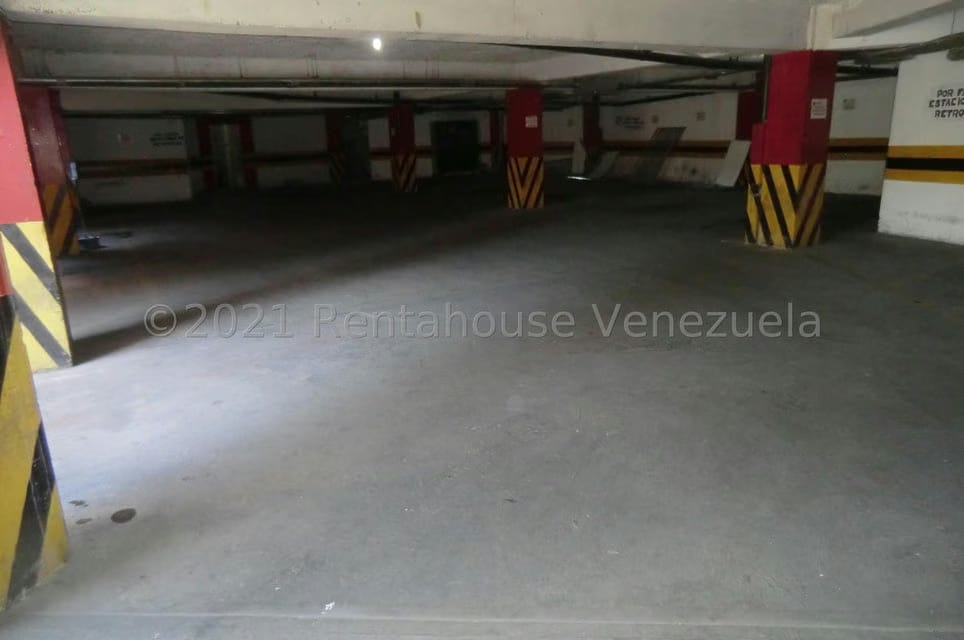 Comercial (Edificio) en Venta en Guatire, Miranda - 27