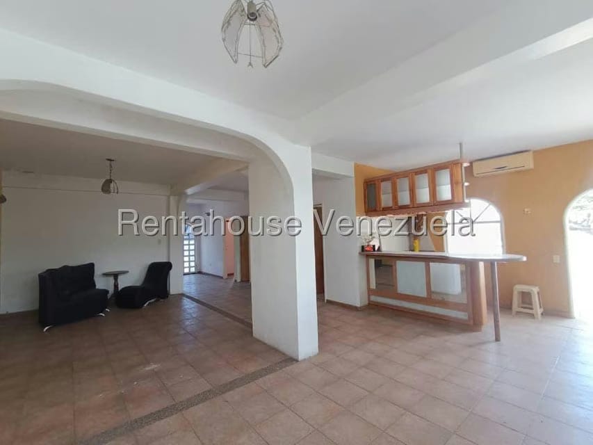 Casa (1 Nivel) en Venta en Jose Felix Ribas, Aragua - 36