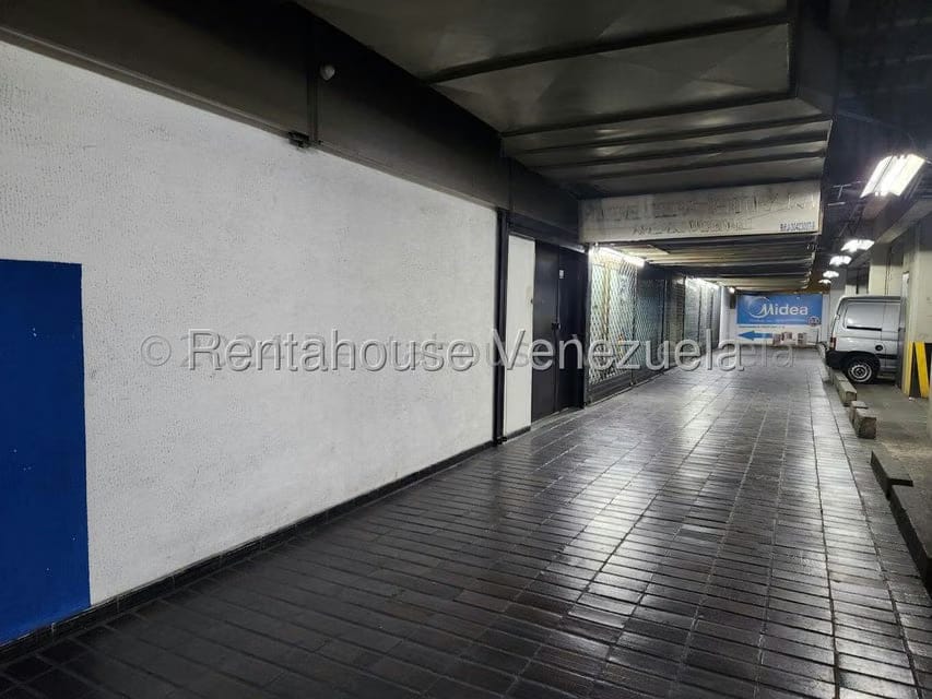 Comercial (Galpon - Deposito) en Venta en El Marques, Distrito Metropolitano - 2