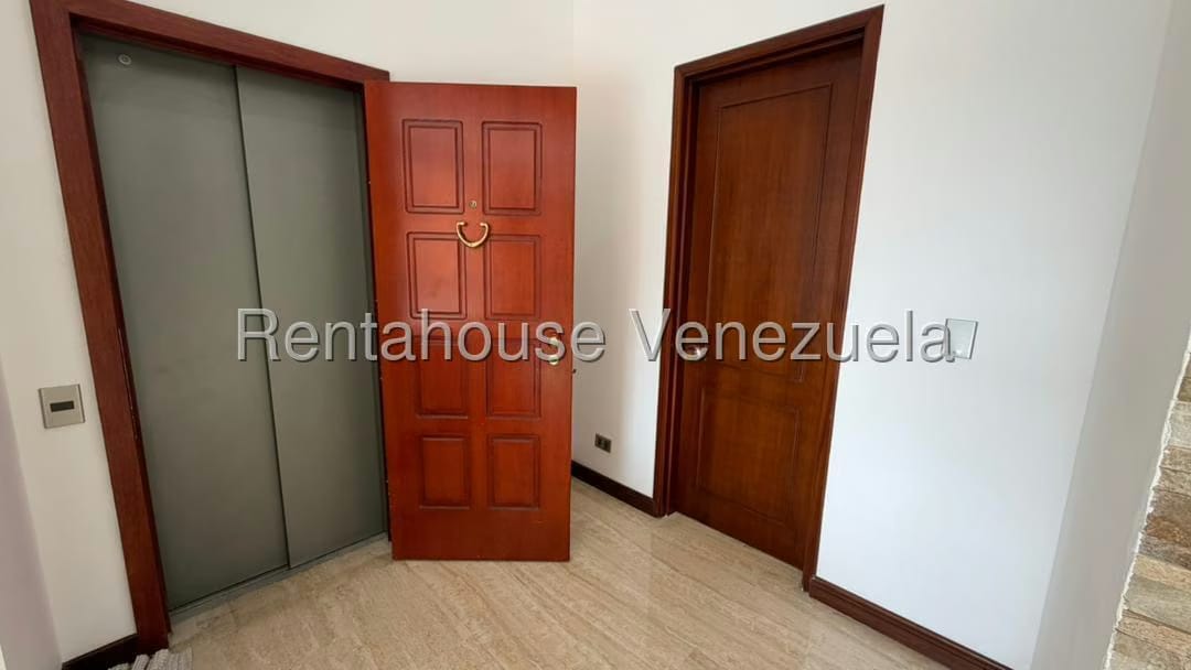 Apartamento (Multiples Niveles) en Alquiler en Los Samanes, Distrito Metropolitano - 3