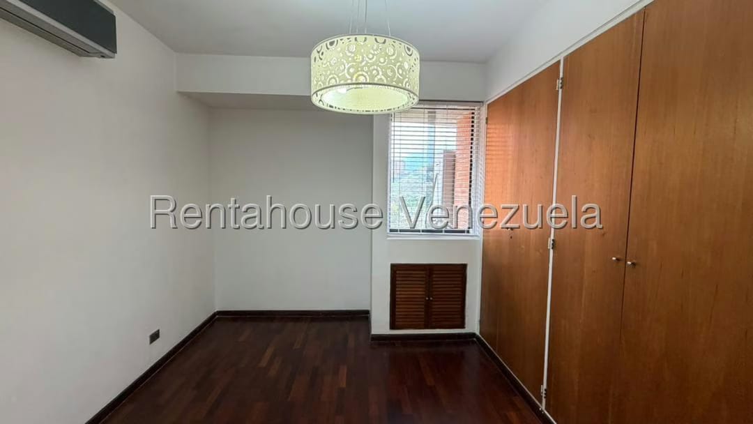 Apartamento (Multiples Niveles) en Alquiler en Los Samanes, Distrito Metropolitano - 27