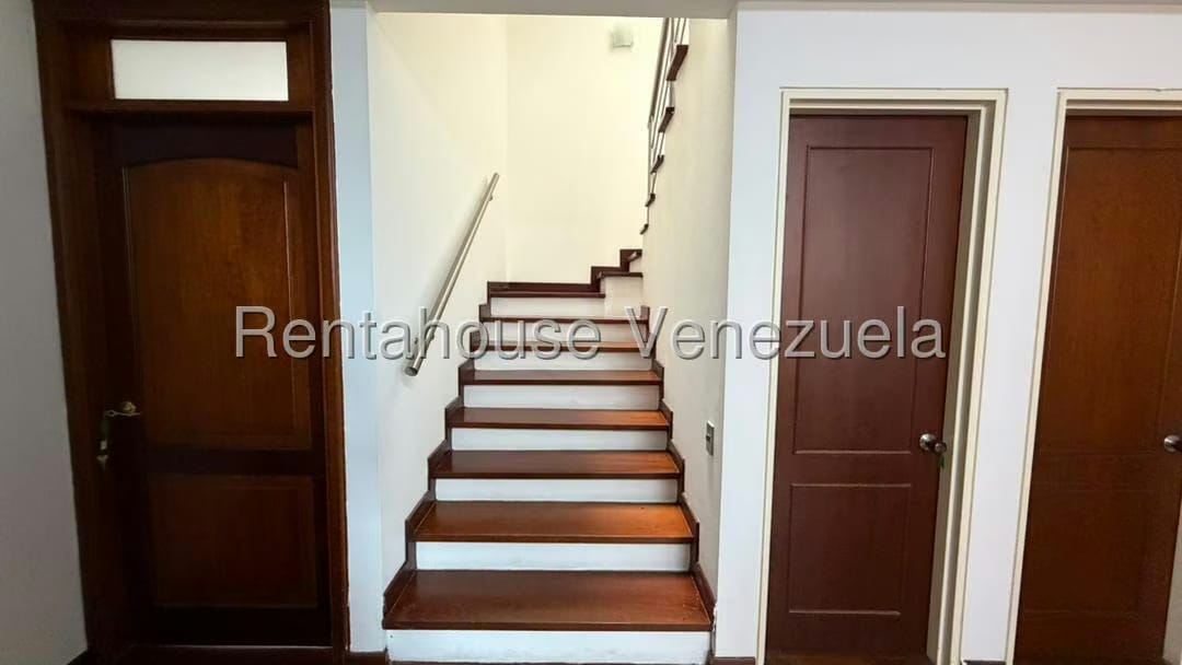 Apartamento (Multiples Niveles) en Alquiler en Los Samanes, Distrito Metropolitano - 36