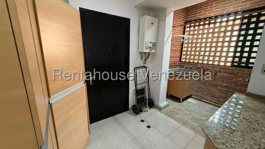Apartamento (Multiples Niveles) en Alquiler en Los Samanes, Distrito Metropolitano - 38