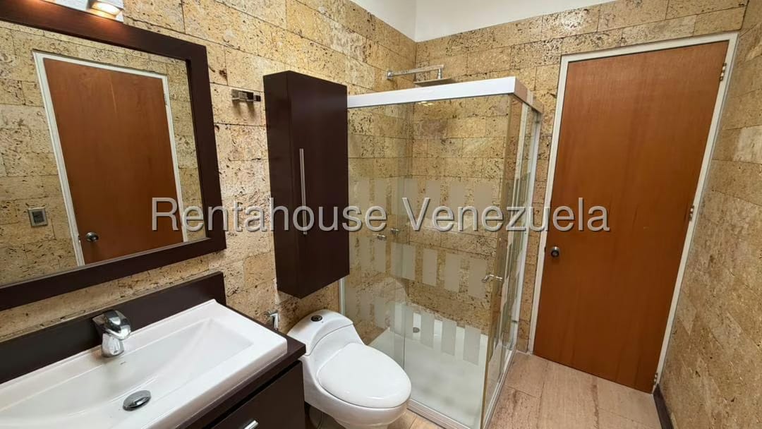 Apartamento (Multiples Niveles) en Alquiler en Los Samanes, Distrito Metropolitano - 47