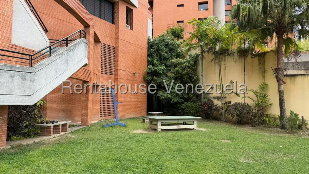 Apartamento (Multiples Niveles) en Alquiler en Los Samanes, Distrito Metropolitano - 62
