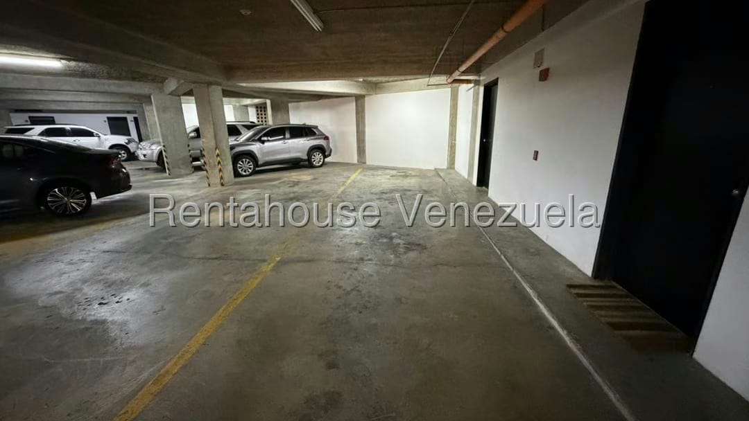 Apartamento (Multiples Niveles) en Alquiler en Los Samanes, Distrito Metropolitano - 65