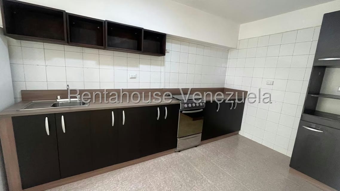 Apartamento (1 Nivel) en Alquiler en Guaicay, Distrito Metropolitano - 6