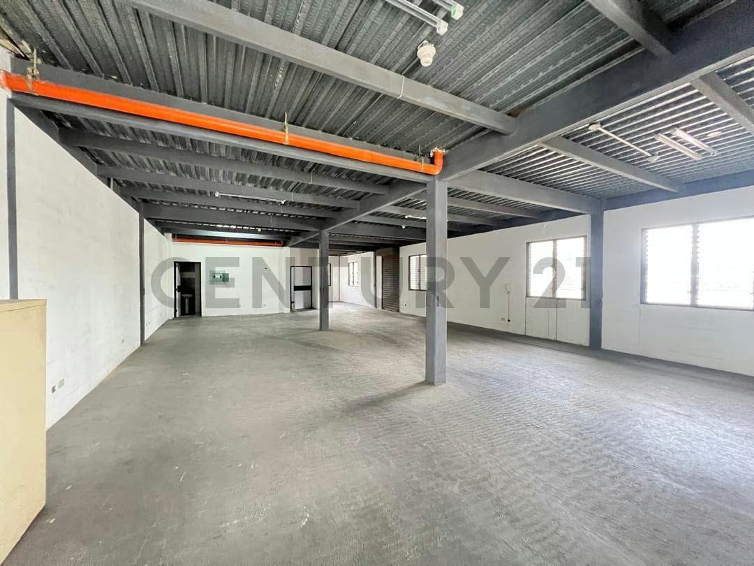 RD - Galpon-Local comercial en Petare - Buena Vista para alquiler 2do piso - 3